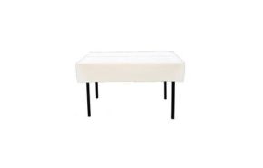 tafellaken wit 130 x 130 cm.