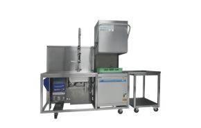 vaatwasser doorschuif met spoel- en afvoertafel met Diversey zeepdosering