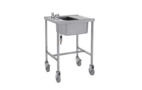 spoelbak rijdend met kraan